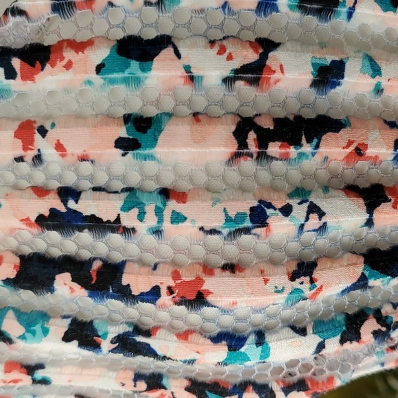 🆕️ APT. 9 Textured Mesh V-Neck Fit & Flare Sleeveless Dress SIZE: 4 - Picture 3 of 15